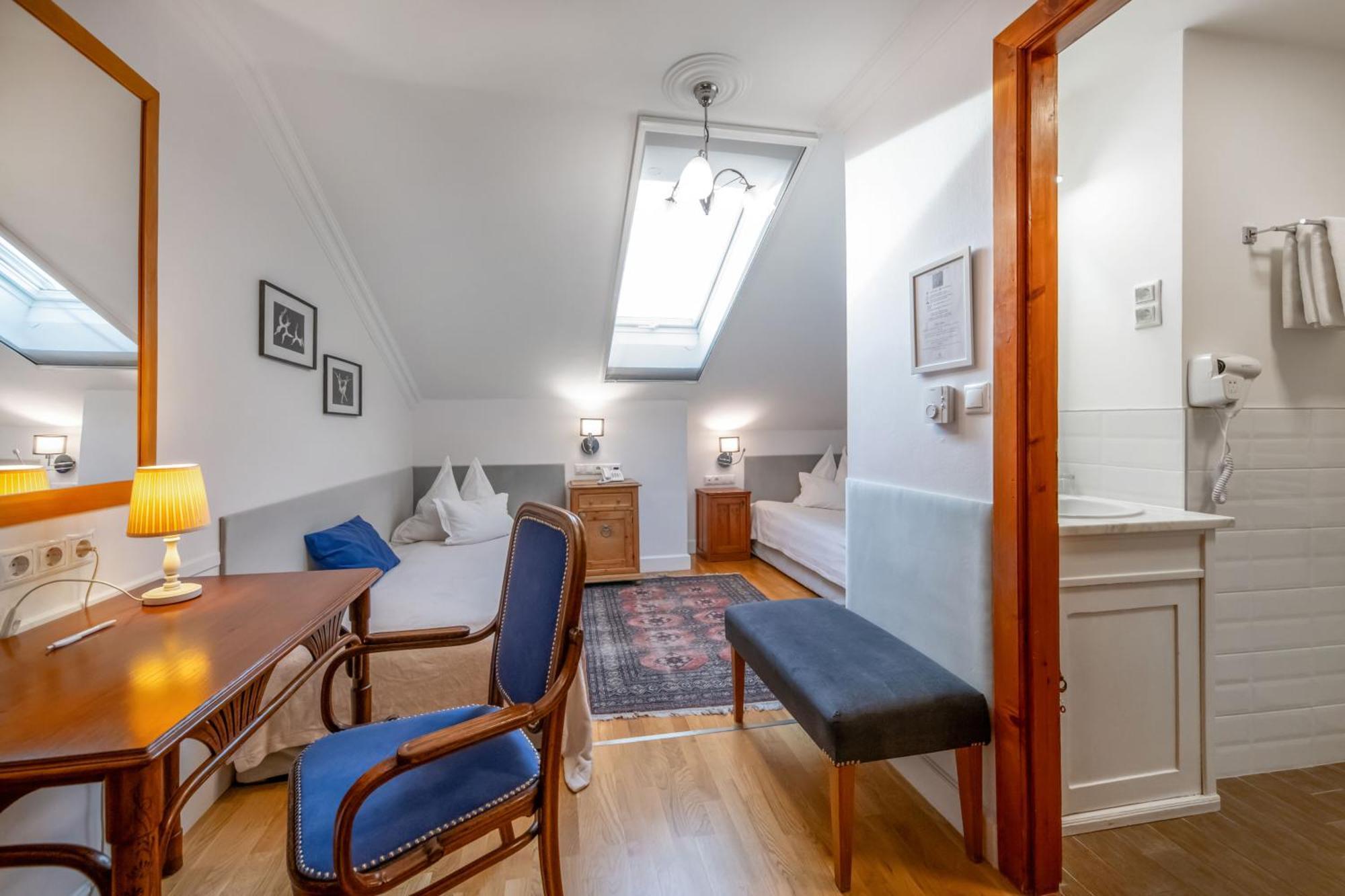 Boutique Hotel Szarcsa Секешфехервар Экстерьер фото